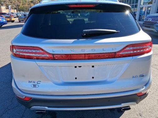2016 Lincoln MKC Select