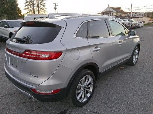 2016 Lincoln MKC Select