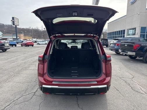 2025 Nissan Rogue Platinum