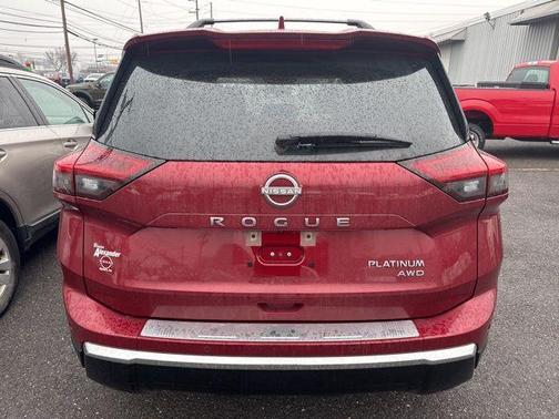 2025 Nissan Rogue Platinum