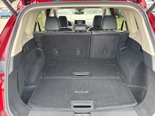 2025 Nissan Rogue Platinum