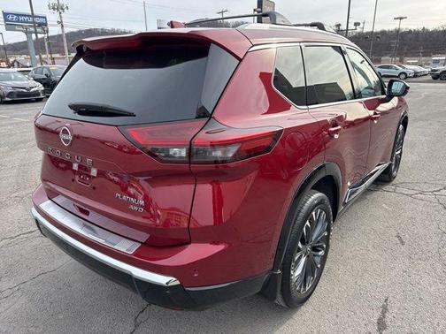 2025 Nissan Rogue Platinum