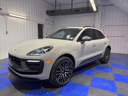 2023 Porsche Macan T