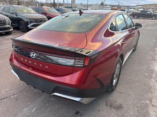 2025 Hyundai SONATA SE