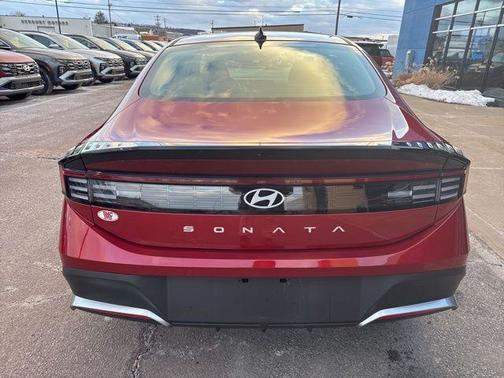 2025 Hyundai SONATA SE