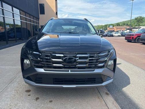 Phantom Black 2025 Hyundai TUCSON Limited