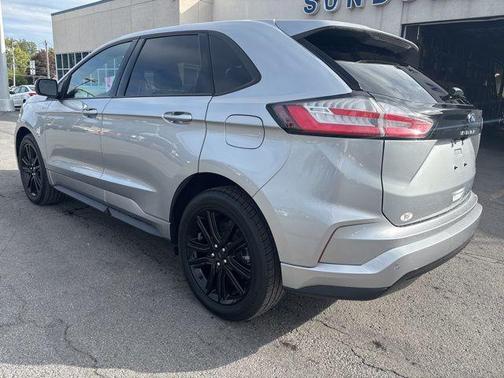 2022 Ford Edge ST Line