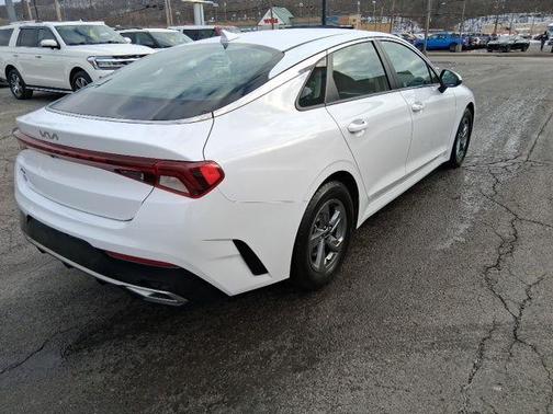 2022 Kia K5 LXS