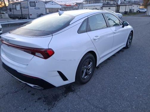 2022 Kia K5 LXS