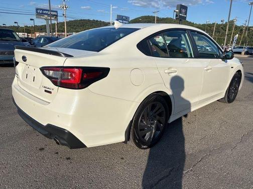 2023 Subaru Legacy Sport