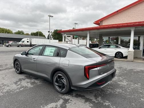 2025 Kia K4 EX