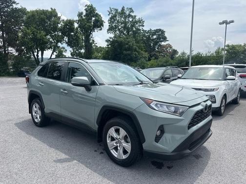 2021 Toyota RAV4 XLE