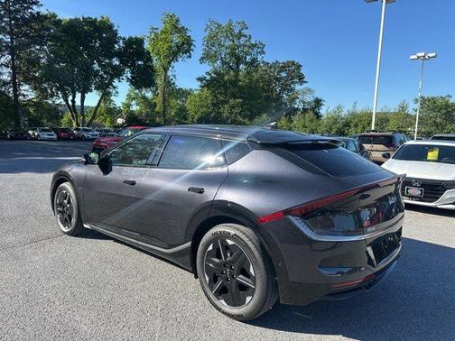 2025 Kia EV6 Wind