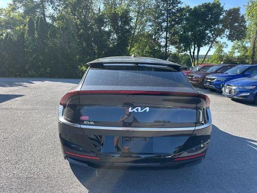 2025 Kia EV6 Wind