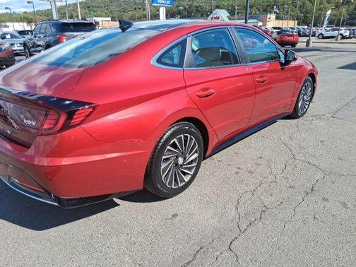 2023 Hyundai SONATA Hybrid Limited
