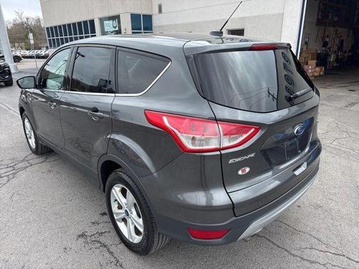 Magnetic 2016 Ford Escape SE