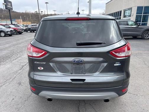 Magnetic 2016 Ford Escape SE