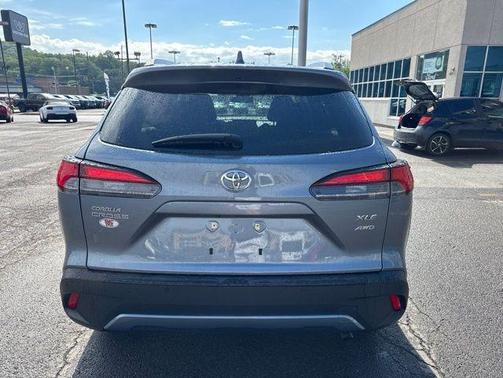CELESTITE 2022 Toyota Corolla Cross XLE