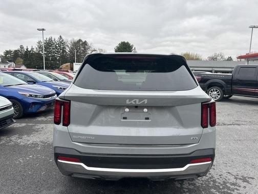 2025 Kia Sorento EX