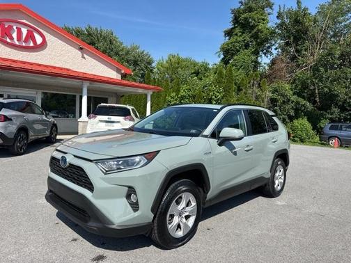 2021 Toyota RAV4 Hybrid XLE