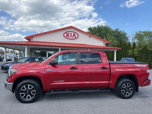 Barcelona Red Metallic 2019 Toyota Tundra SR5