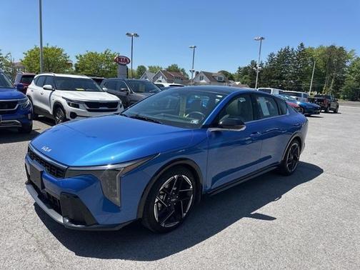 2025 Kia K4 GT-Line