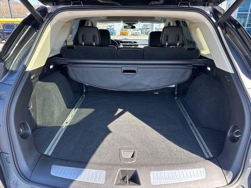 Dark Granite Metallic 2017 Cadillac XT5 Luxury