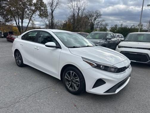 2022 Kia Forte LXS