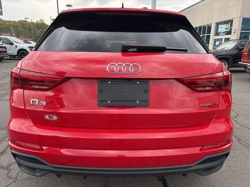 2024 Audi Q3 45 S line Premium