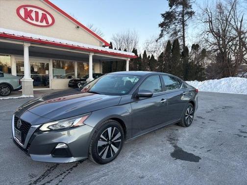 2022 Nissan Altima 2.5 SV