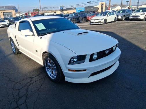 2008 Ford Mustang GT Premium