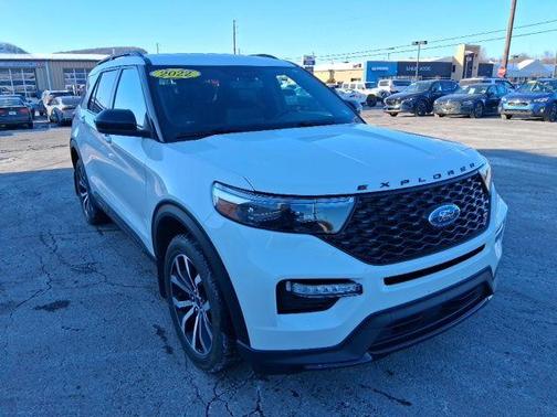 2022 Ford Explorer ST
