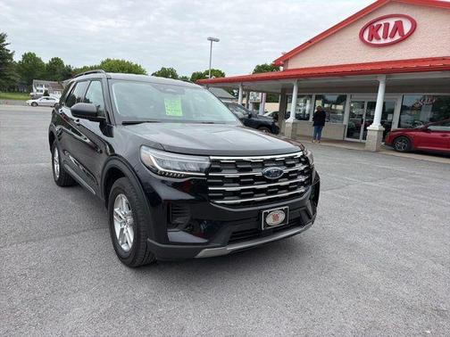 Black Metallic 2025 Ford Explorer Active
