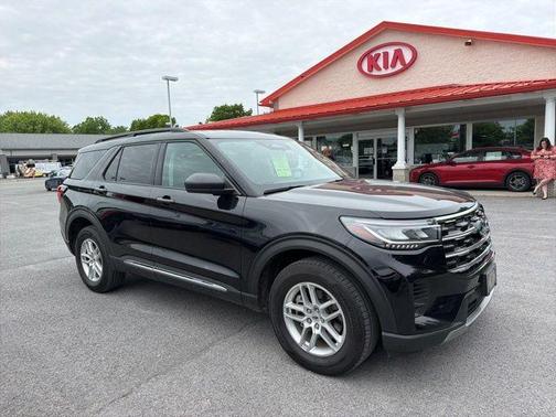 Black Metallic 2025 Ford Explorer Active