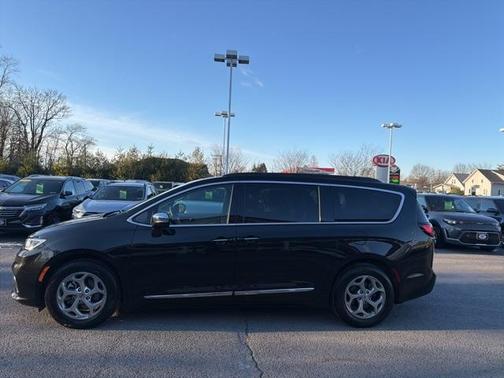 2023 Chrysler Pacifica Limited