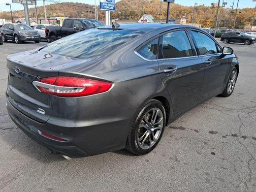 2020 Ford Fusion SEL