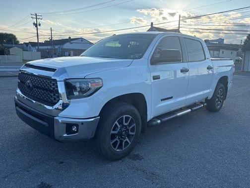 2018 Toyota Tundra SR5