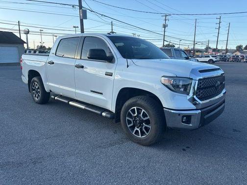 2018 Toyota Tundra SR5