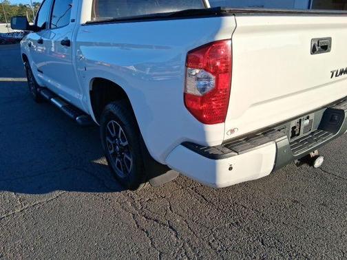 2018 Toyota Tundra SR5