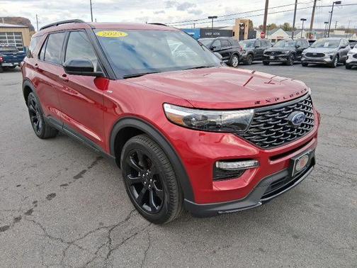 2023 Ford Explorer ST-Line