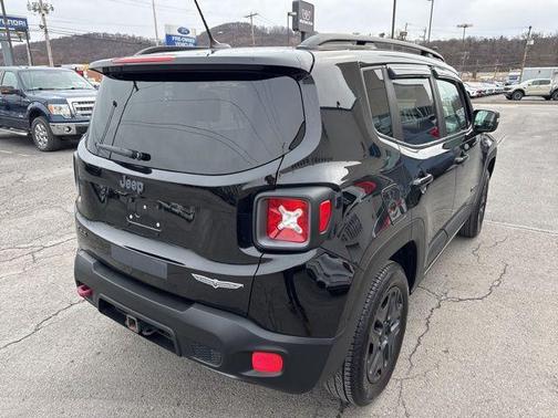 2017 Jeep Renegade Trailhawk