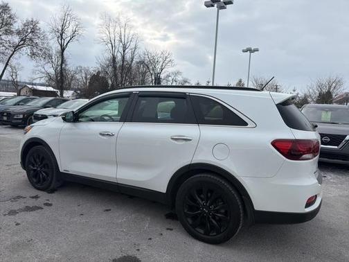 2020 Kia Sorento S