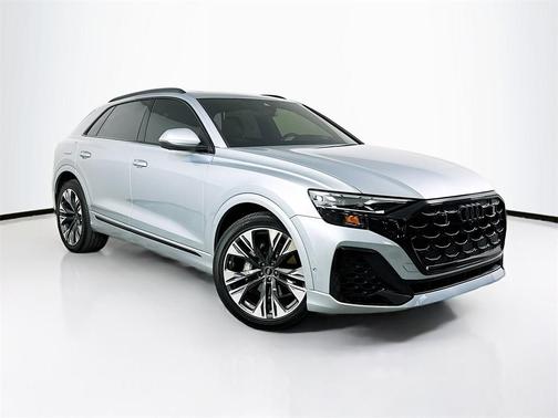 2025 Audi Q8 55 Premium