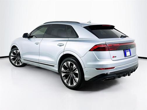 2025 Audi Q8 55 Premium