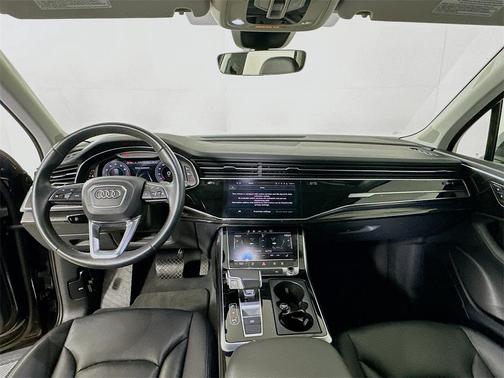 2023 Audi Q7 55 Premium Plus