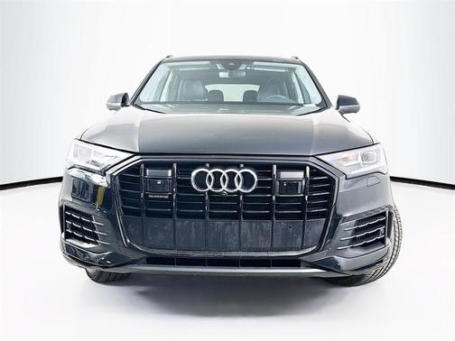 2023 Audi Q7 55 Premium Plus