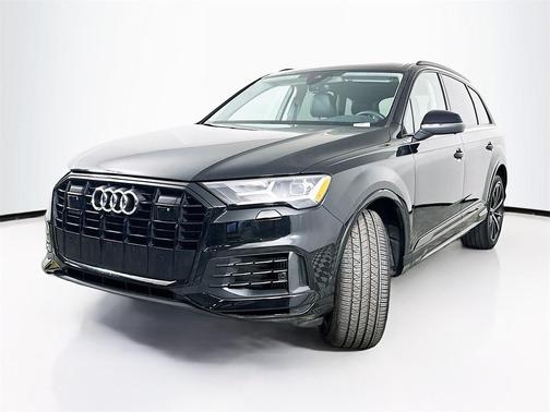 2023 Audi Q7 55 Premium Plus