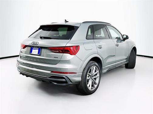2025 Audi Q3 45 S line Premium