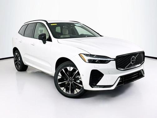 2026 Volvo XC60 B5 Plus