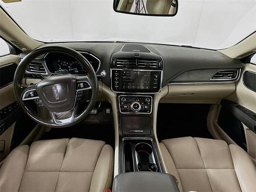 2017 Lincoln Continental Select
